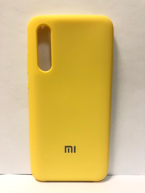 Силиконовая накладка для Xiaomi Mi 9 Lite с логотипом Mi (Желтая)