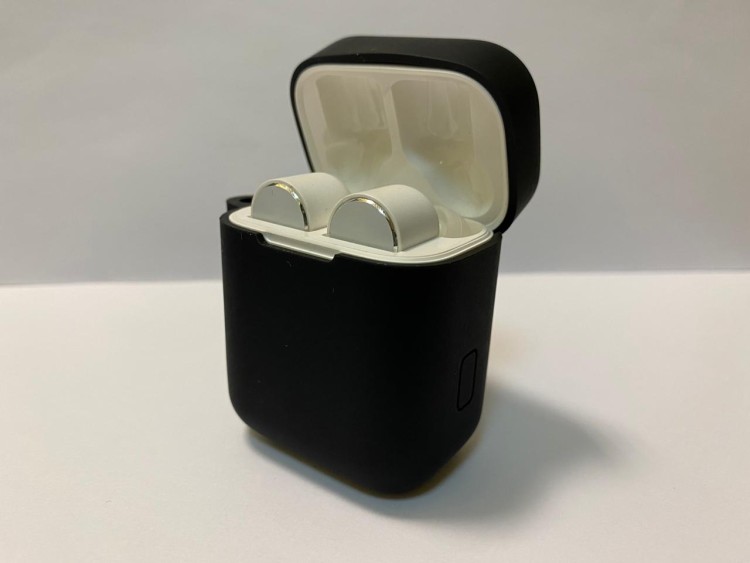 Силиконовый чехол для беспроводных наушников Xiaomi AirDots Pro (Black) Черный